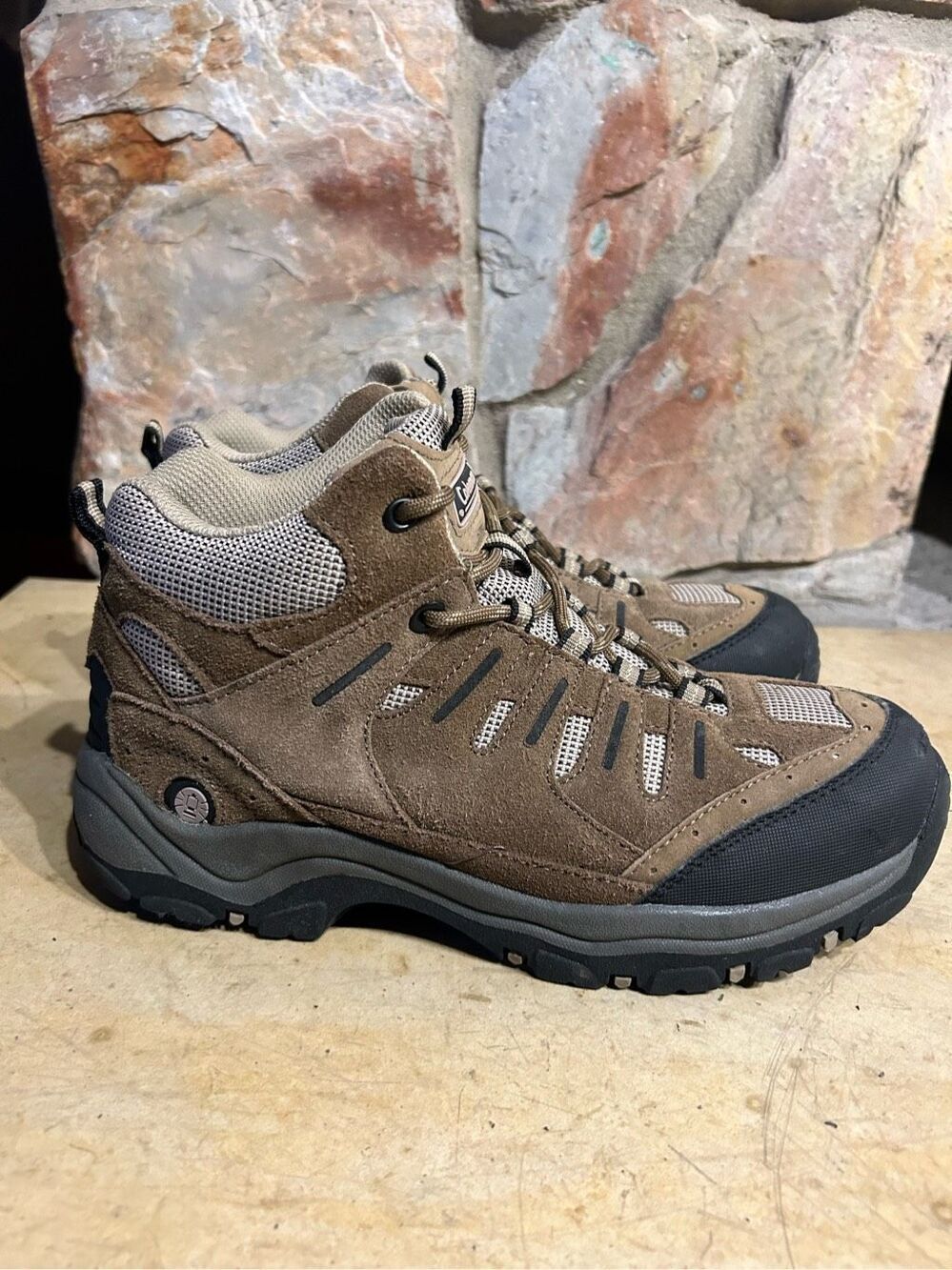 Coleman Delta Women’s Size 9W Hiker Boots Lace Up Leather Upper